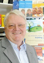 tl_files/upload/Care-Line Shop/Ueber uns/Team/Herr_Voegel.jpg tl_files/upload/Care-Line Shop/Ueber uns/Team/Herr_Voegel.jpg